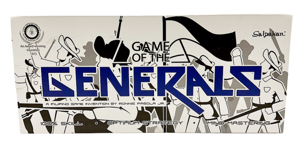 Game of the Generals brettspill-eske med svart-hvitt illustrasjon av soldater og spilltittel i blå bokstaver.