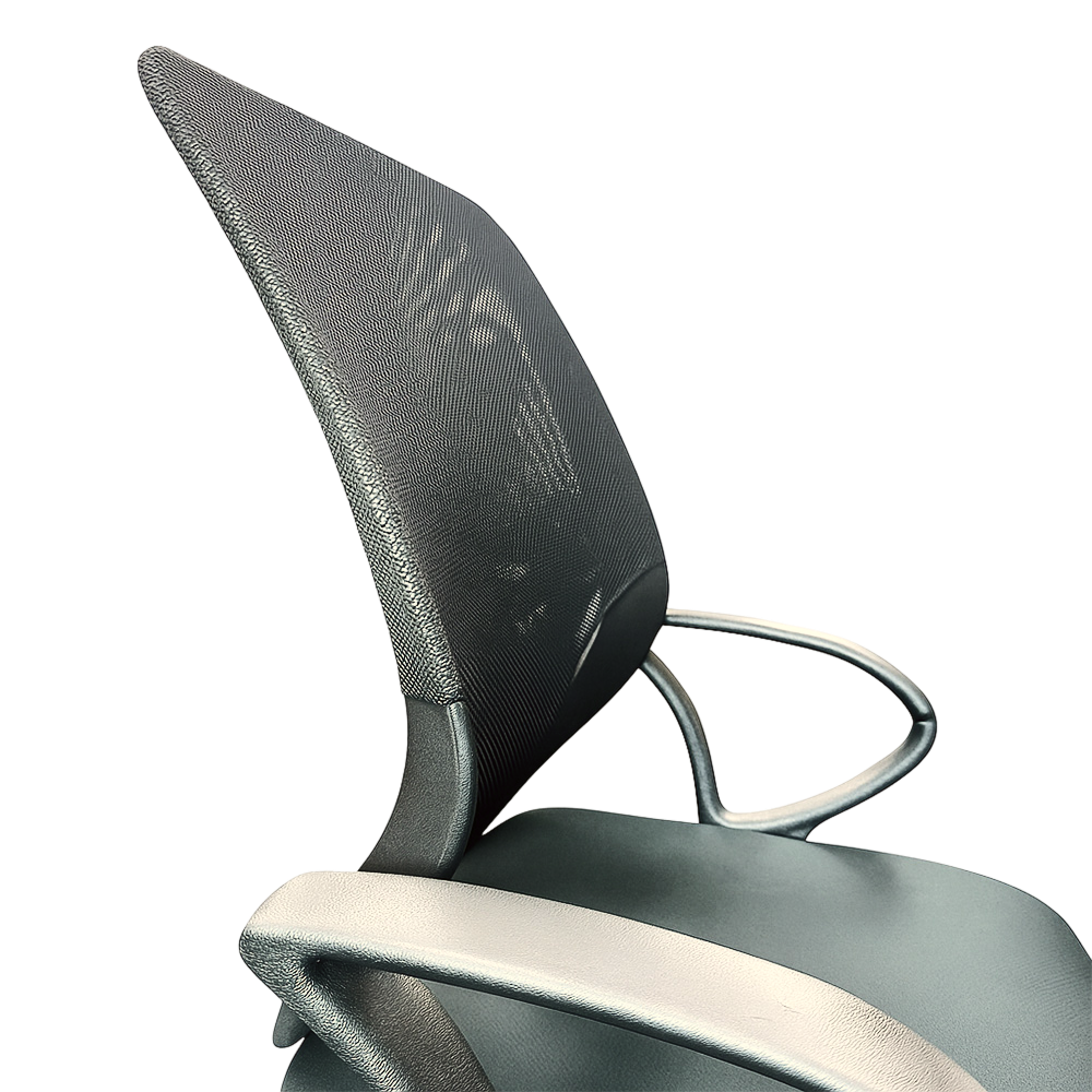 Chaise de bureau ergonomique en maille noire, idéale pour le home office moderne et confortable.