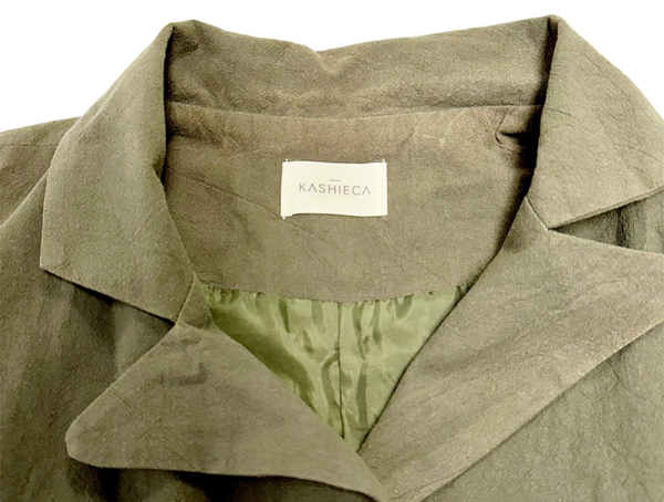 Kashieca olivgrünes Kleid mit Kragen, elegantes Design für Damenbekleidung.