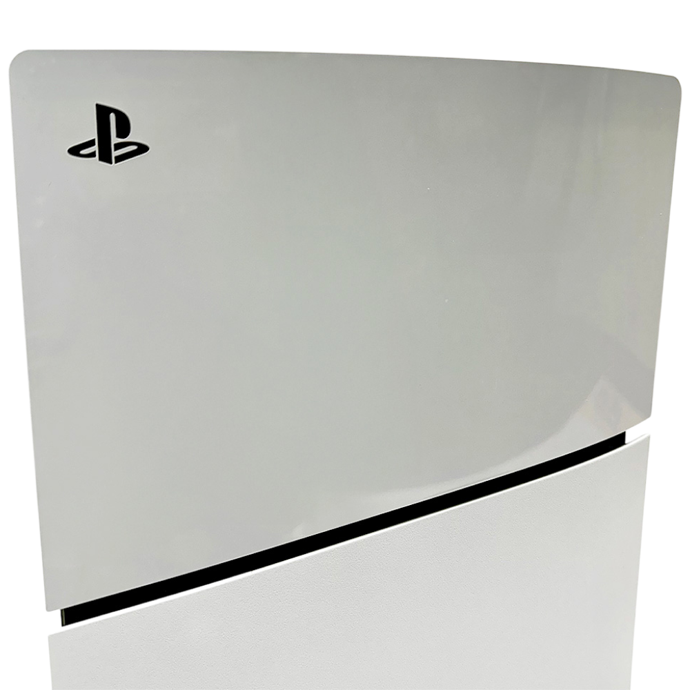 PlayStation 5 Slim Bundle - konsoli lähikuvassa, ps5 tarjous saatavilla tuotesivulla