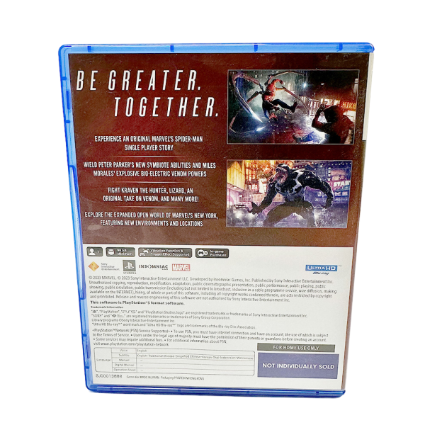 Baksiden av PS5 Marvel Spiderman 2-spill med spillbeskrivelse og bilder for ps5 gaming.