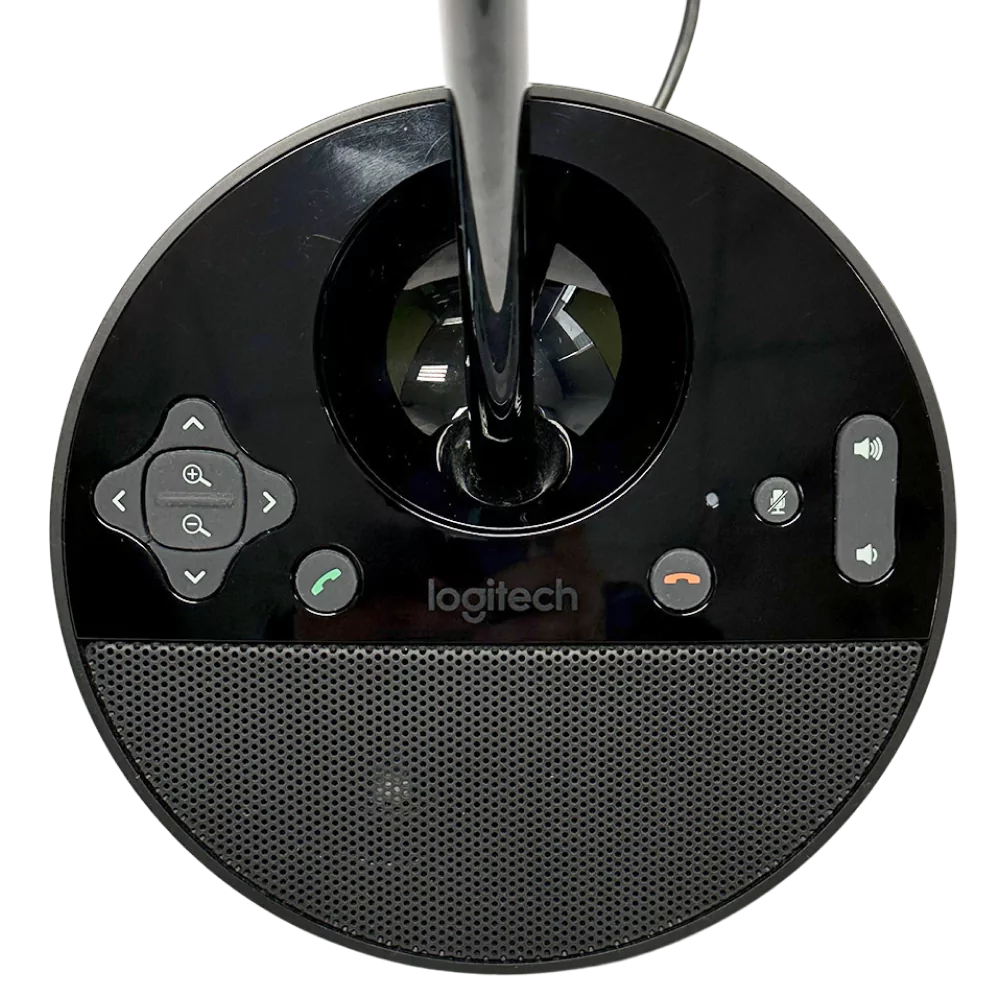 Detail ovládacího panelu Logitech BCC950 konferenční kamery s tlačítky pro volání a hlasitost.