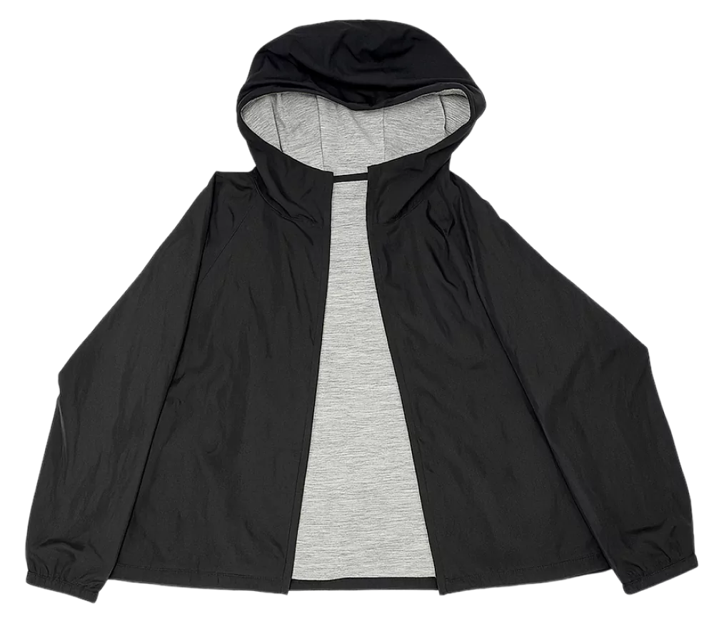 Parka reversibile Uniqlo nera con interno grigio chiaro, cappuccio e maniche lunghe.