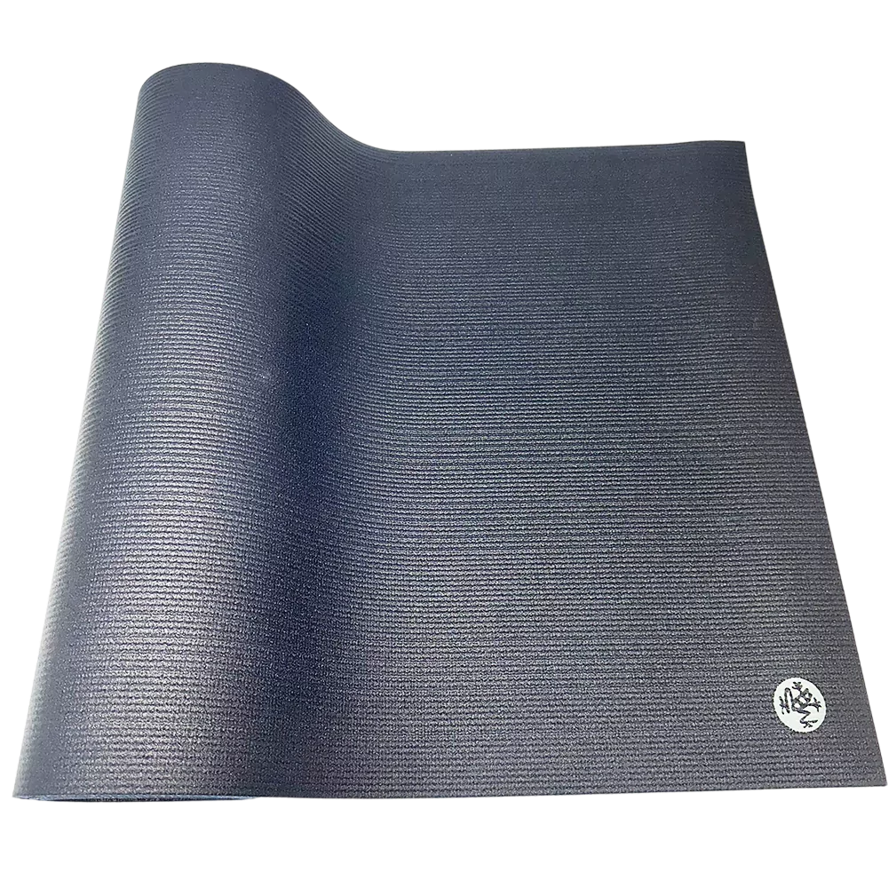Tapis de yoga Manduka PROlite gris foncé déroulé, texture antidérapante visible avec logo en bas à droite.