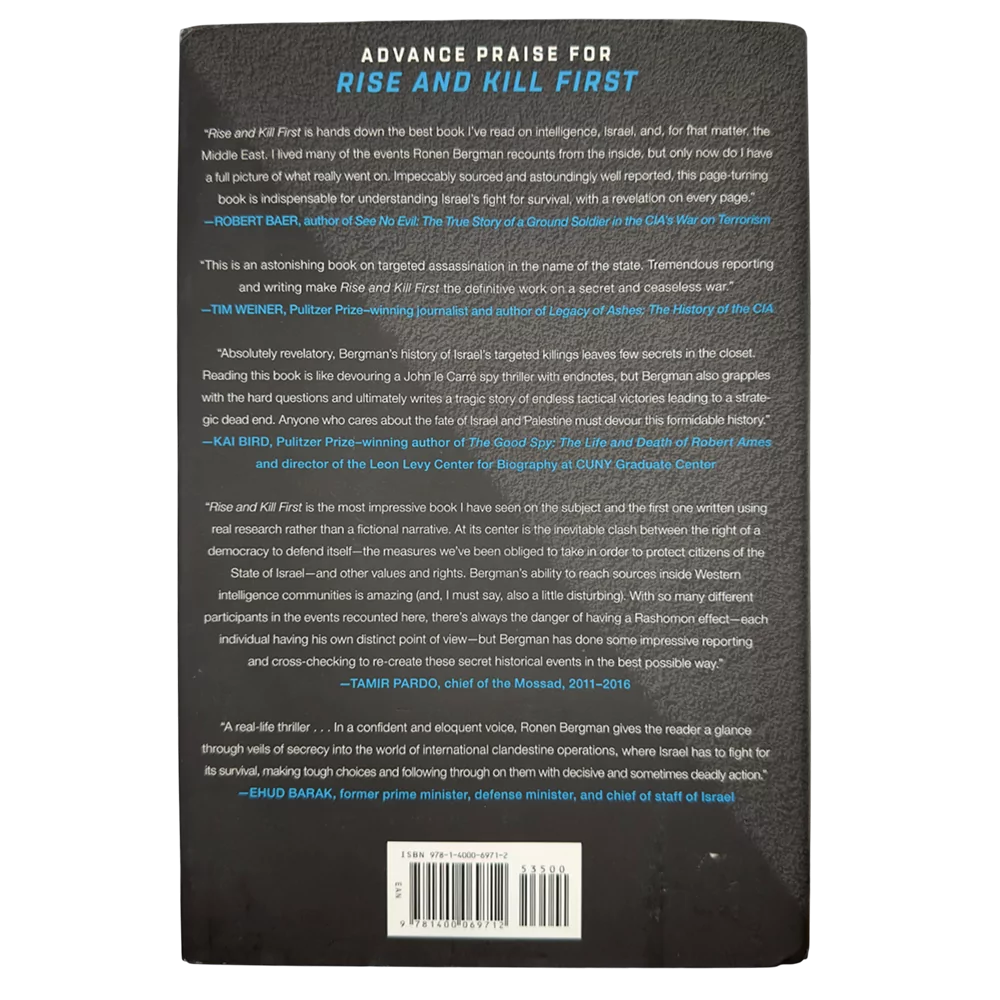 Bagsiden af "Rise and Kill First" med anmeldelser og ros fra forfattere, journalister og tidligere embedsmænd.